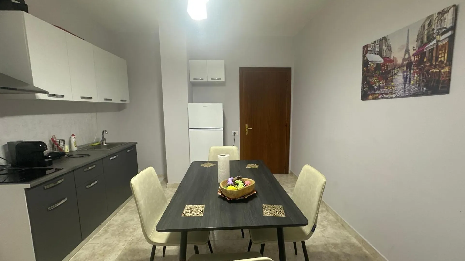 Apartment Nunu'S Place At Top Location Blloku Tirana Albania